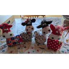 Cow Pincusion/Pattern Weight